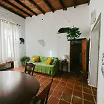 Antigua Casa Del Cura Tías