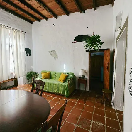 Antigua Casa Del Cura Tias