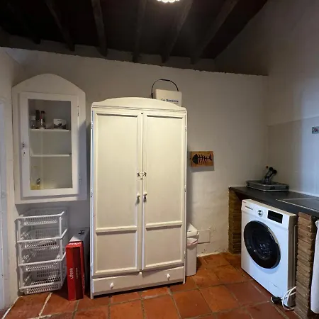 Antigua Casa Del Cura * Tias